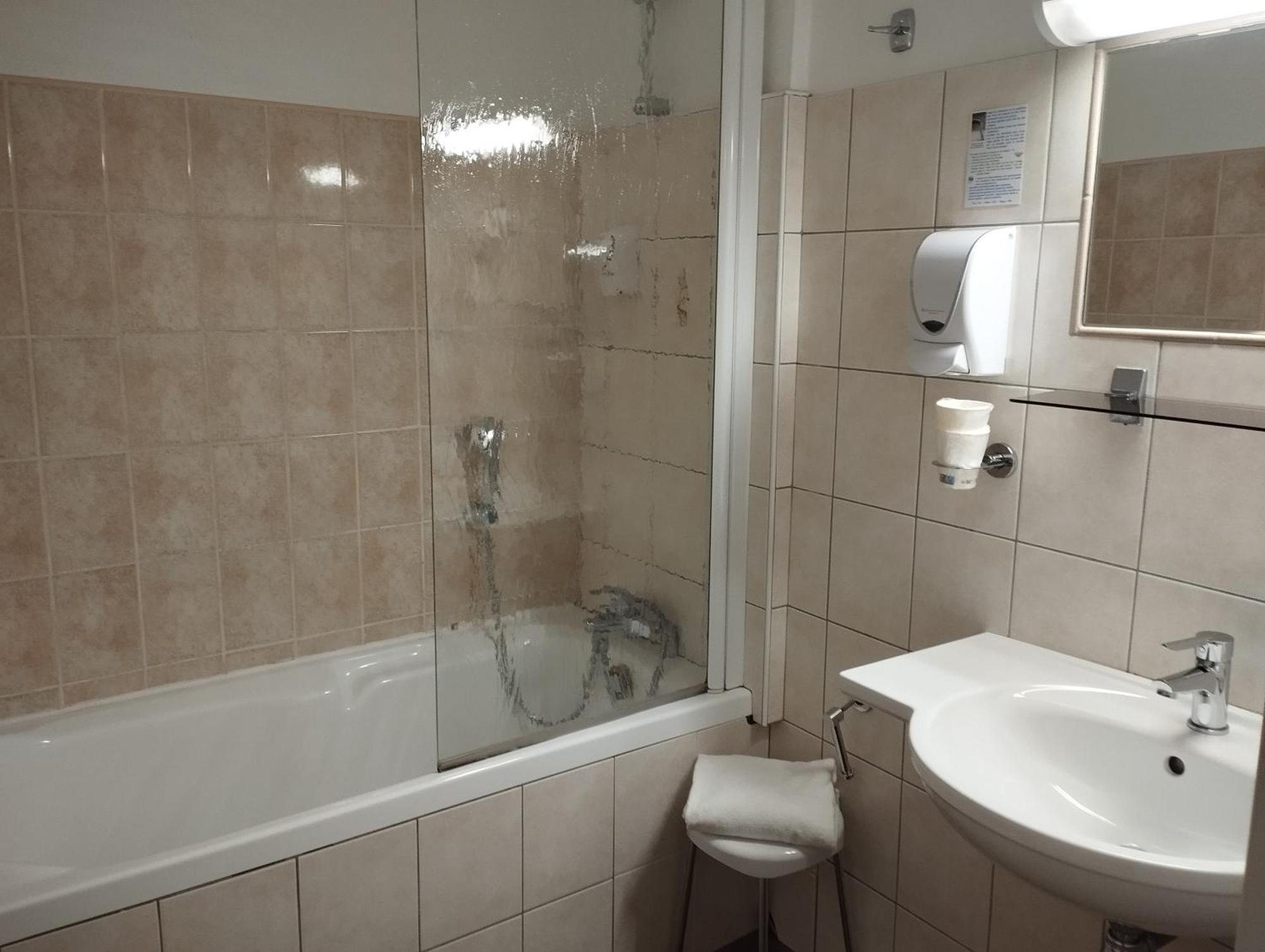 Hotel De Provence Digne-les-Bains Bagian luar foto
