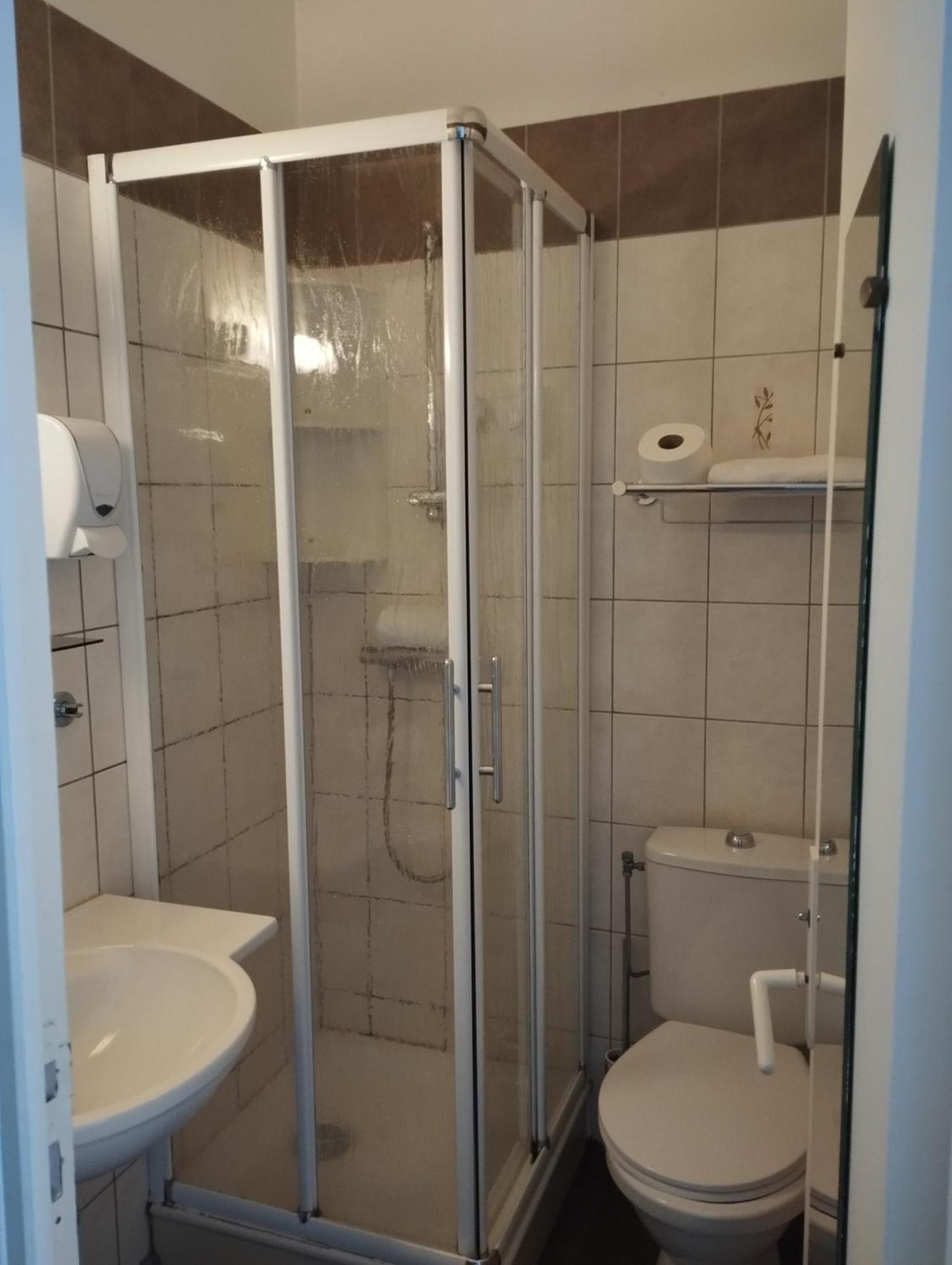 Hotel De Provence Digne-les-Bains Bagian luar foto